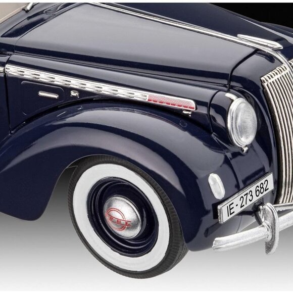 Revell 1:24 scale Luxury Class Car Admiral Saloon plastic model New in Box - Picture 5 of 16